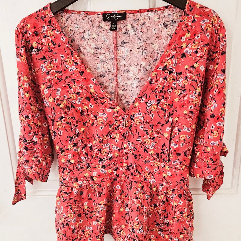 Jessica Simpson peplum top large